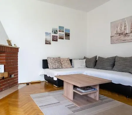 شقة Apartman Luka *